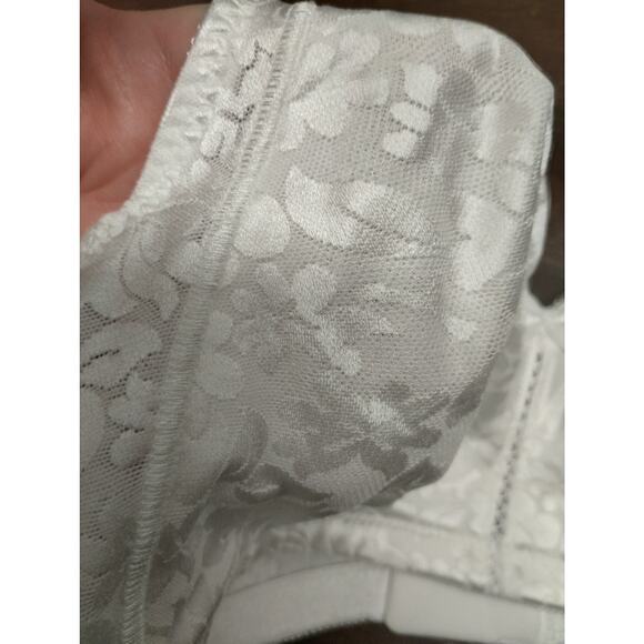 Bali NWOT Size 36D White Classic Double Support Wireless Lace Minimizer Bra 3372 - Picture 3 of 4